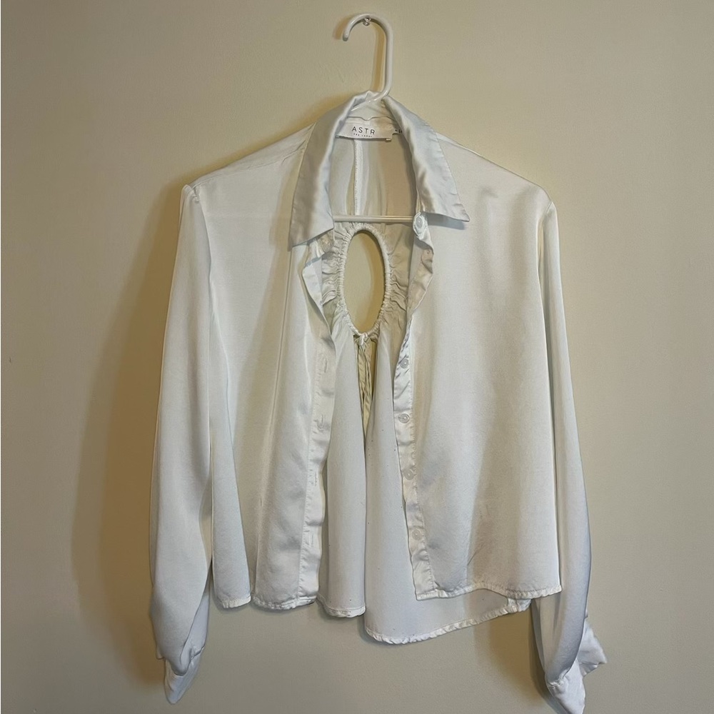 ASTR Ivory Keyhole Blouse
